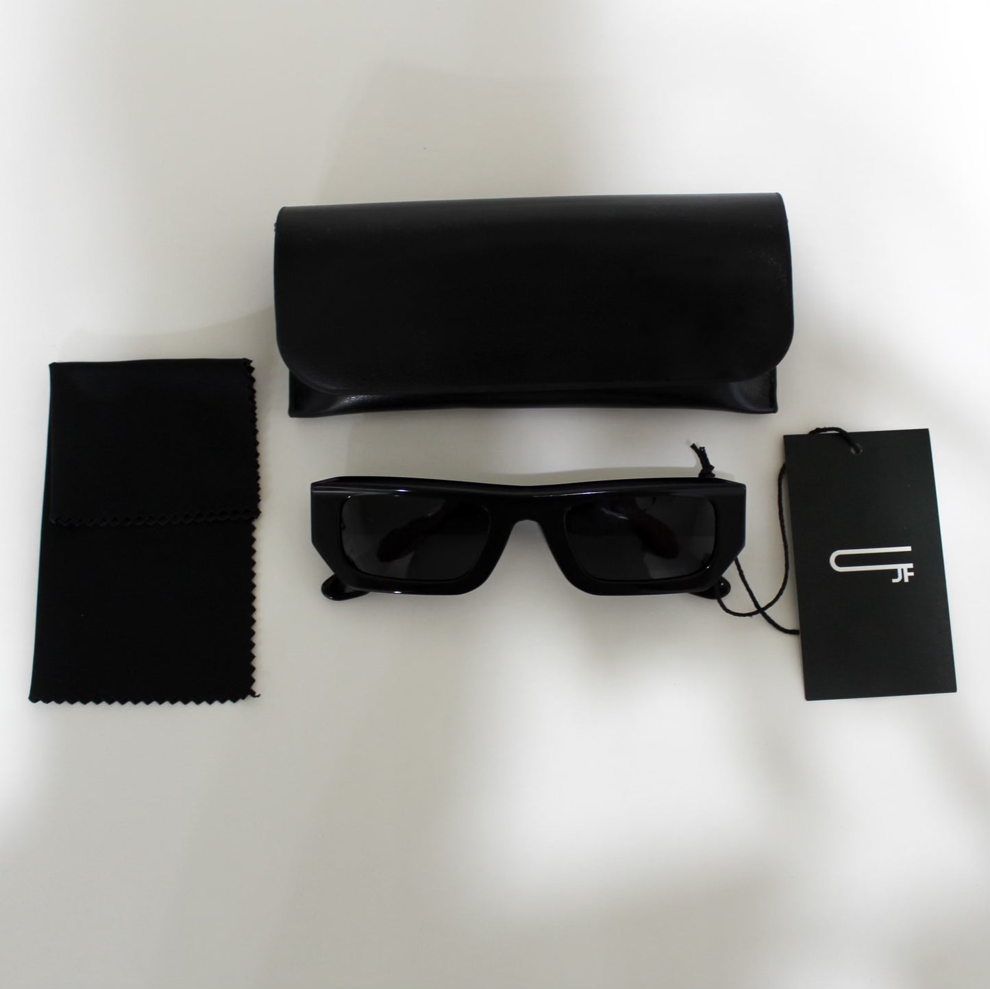 CAVALIER N. 01 - Black