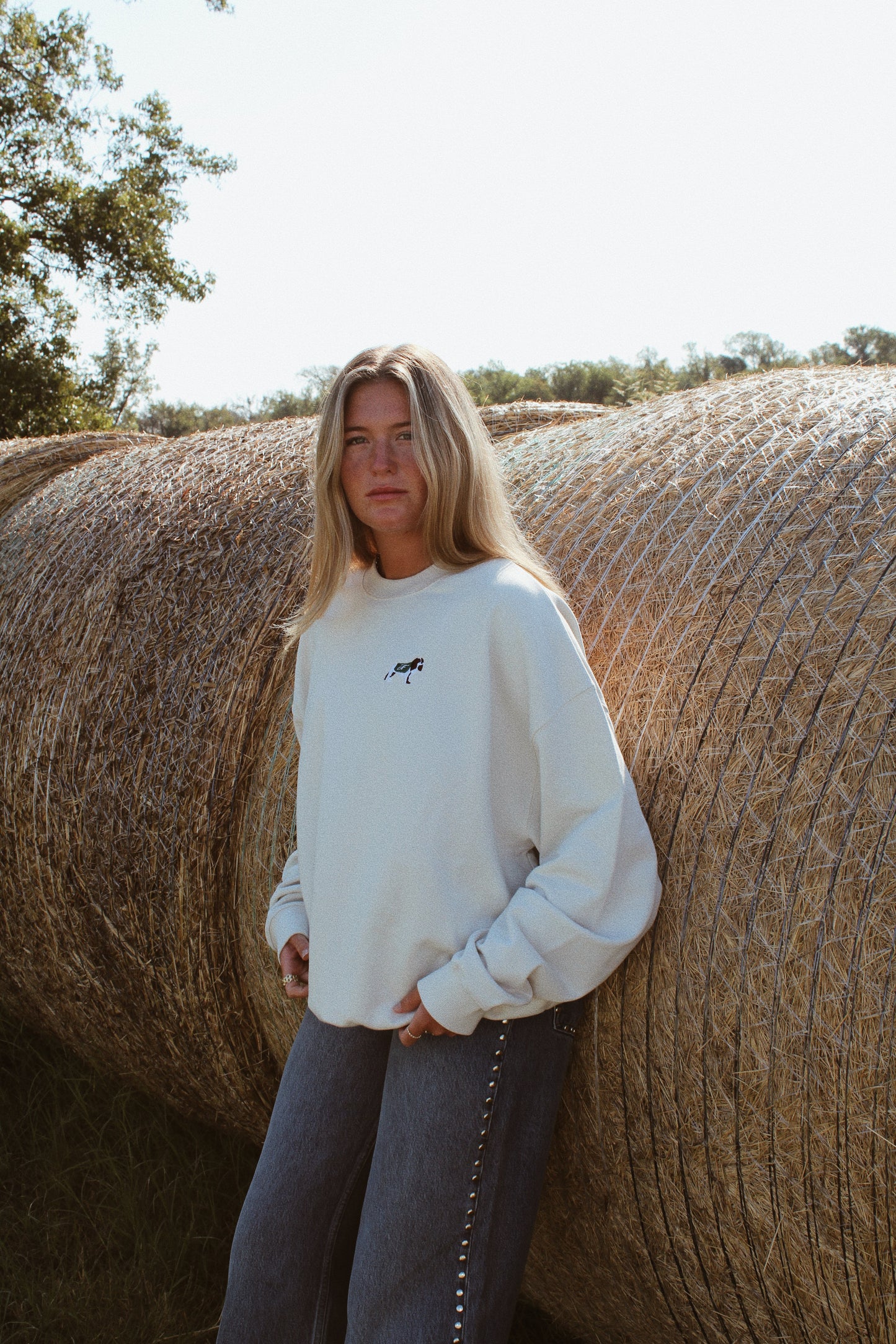 CAVALIER BADGE CREWNECK